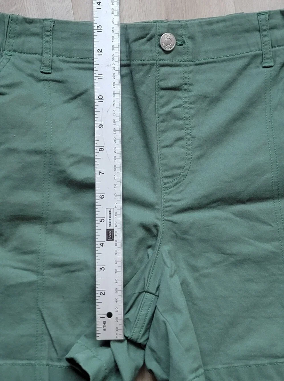 3 FOR $25 GLORIA VANDERBILT Casual Women's Green Shorts - Picture 9 of 10